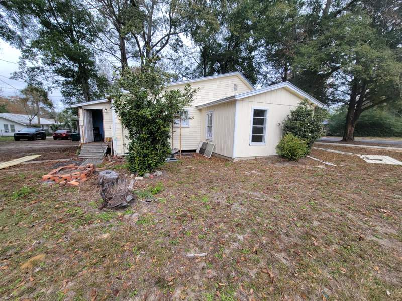2 bedroom Detached Single Family at 99 N State Highway 83, Town Of Defuniak Springs, DeFuniak Springs — photo 2
