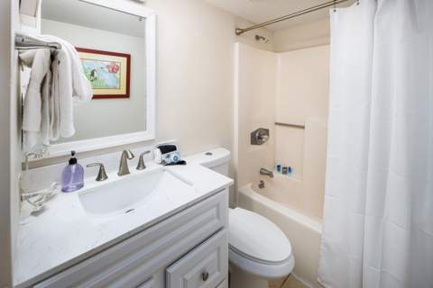 671 Nautilus Court #Unit 402, Fort Walton Beach FL - photo 11 of 23