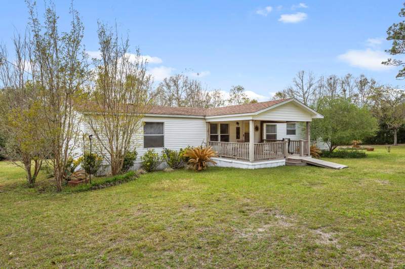 3 bedroom Mobile Home at 3062 Highland Avenue, Shoffner 2nd Addn, Crestview — photo 3