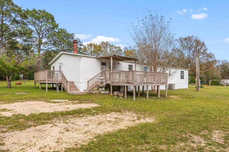 3 bedroom Mobile Home at 3062 Highland Avenue, Shoffner 2nd Addn, Crestview — photo 4