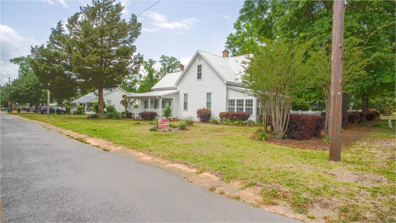 3 bedroom Detached Single Family at 270 S 12Th Street, Click tab ''Documents'' above for legal description., DeFuniak Springs — photo 5