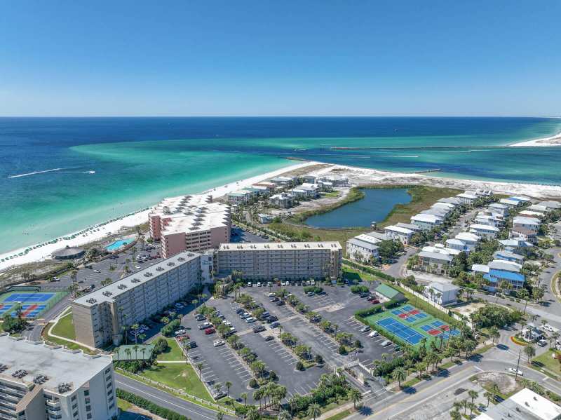 2 bedroom Condominium at 502 Gulf Shore Drive #Unit 114, Islander Condo, Destin — photo 1