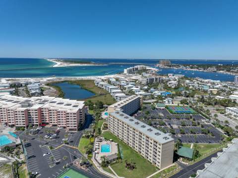 502 Gulf Shore Drive #Unit 114, Destin FL - photo 6 of 44