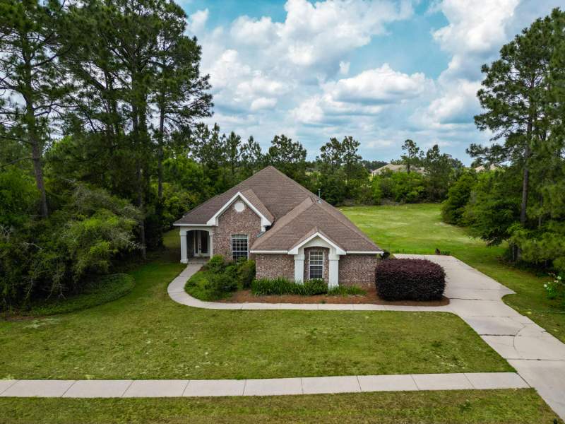 3 bedroom Detached Single Family at 155 E Club House Drive, Windswept Estates, Freeport — photo 3