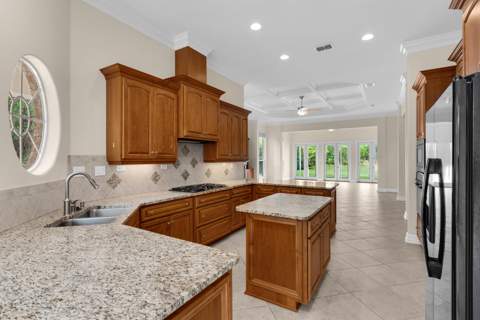 155 E Club House Drive, Freeport FL - photo 13 of 34