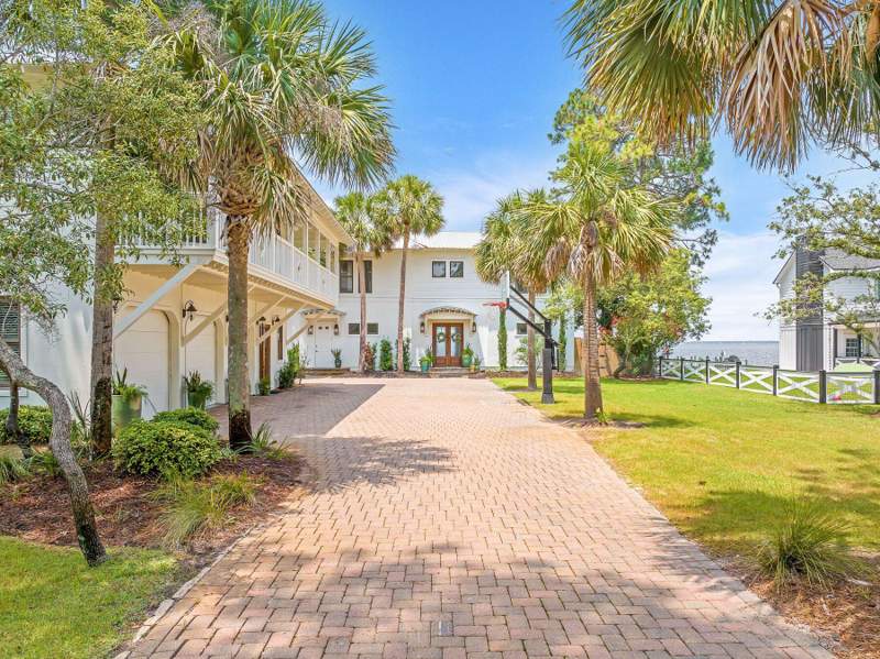 9 bedroom Detached Single Family at 92 Carolyn Lane, Bay Pine Shores, Santa Rosa Beach — photo 5