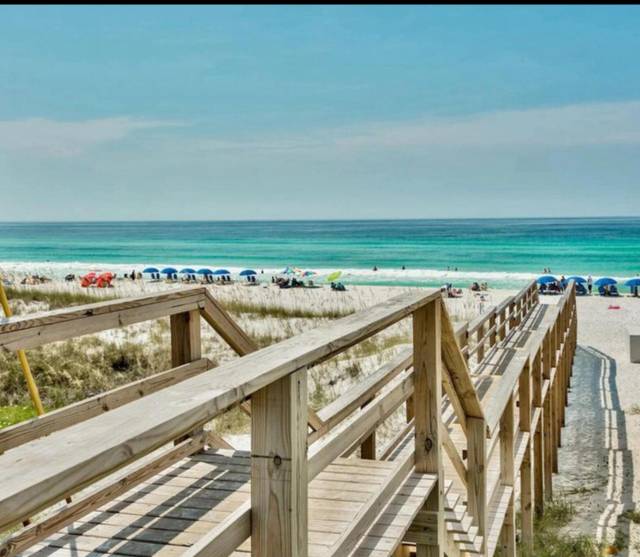 Beach Pointe