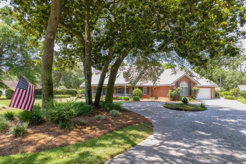 3 bedroom Detached Single Family at 1129 Forest Road, Rocky Bayou Country Club Estates 1, Niceville — photo 4