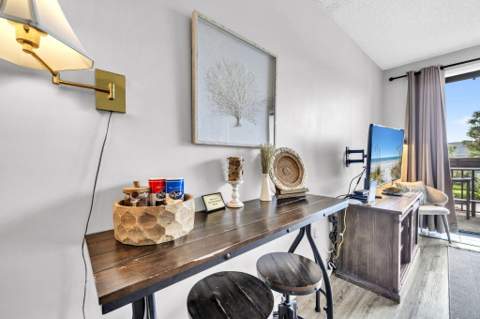 214 SW Miracle Strip Parkway #Unit A206, Fort Walton Beach FL - photo 10 of 33