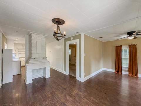 383 N Booker Street, Crestview FL - photo 9 of 37
