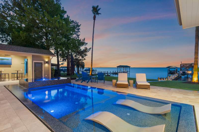7 bedroom Detached Single Family at 780 Shore Drive, Holiday Shores Estates 1st Addn, Miramar Beach — photo 4