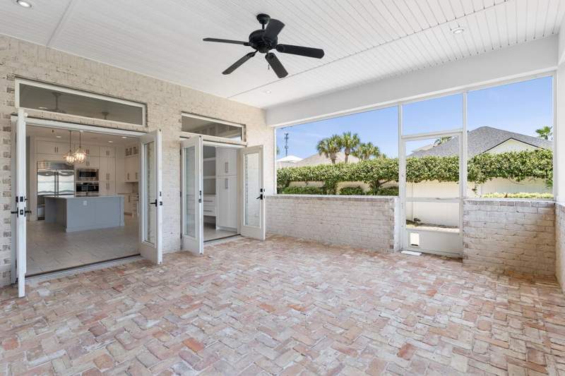 5 bedroom Detached Single Family at 11 Tristram Way, Avalon Beach Estates, Miramar Beach — photo 4
