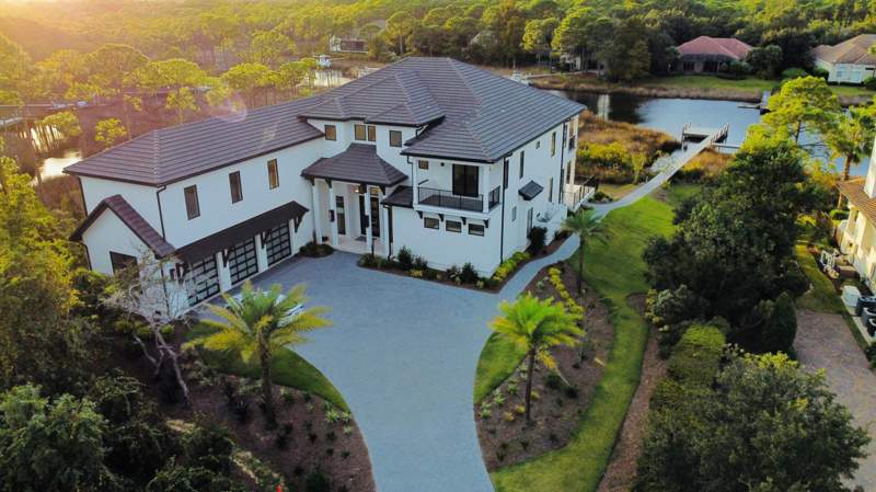 6 bedroom Detached Single Family at 330 Kelly Plantation Drive, Kelly Plantation S/D, Destin — photo 4