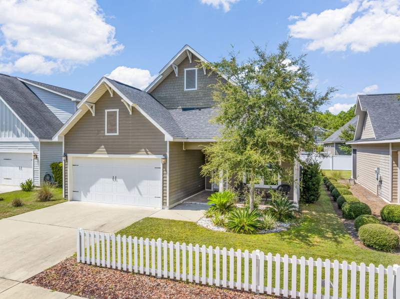 3 bedroom Detached Single Family at 209 Blakely Drew Boulevard, Paradise Cove, Santa Rosa Beach — photo 3