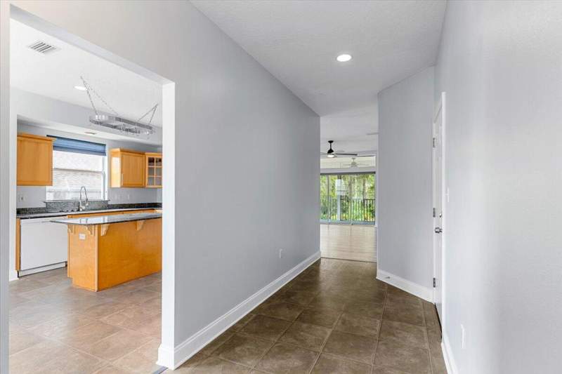 4 bedroom Detached Single Family at 260 Tecumseh Lane, Sequoia Estates Ph 1, Mary Esther — photo 4