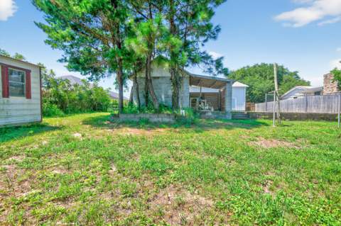 115 Ridgewood Avenue, Mary Esther FL - photo 7 of 54