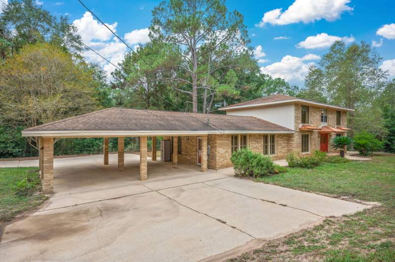 4 bedroom Detached Single Family at 6070 W Dogwood Drive, 221000.00, Crestview — photo 3