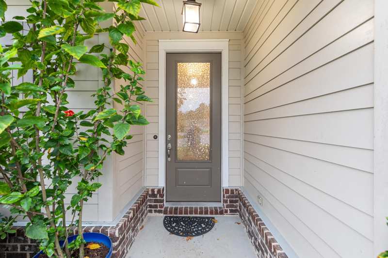3 bedroom Detached Single Family at 40 Oyster Boulevard, Marina Village, Freeport — photo 1