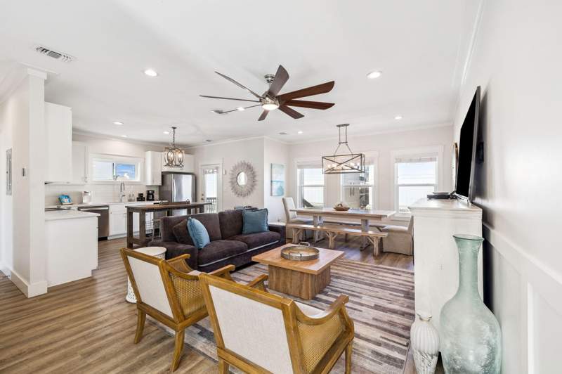 6 bedroom Detached Single Family at 10 Blue Surf Lane, Surfsong Estates, Miramar Beach — photo 4