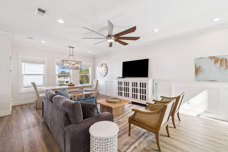 6 bedroom Detached Single Family at 10 Blue Surf Lane, Surfsong Estates, Miramar Beach — photo 5