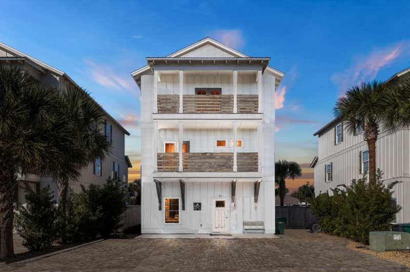 7 bedroom Detached Single Family at 20 Sundance Court, Sundance, Miramar Beach — photo 1