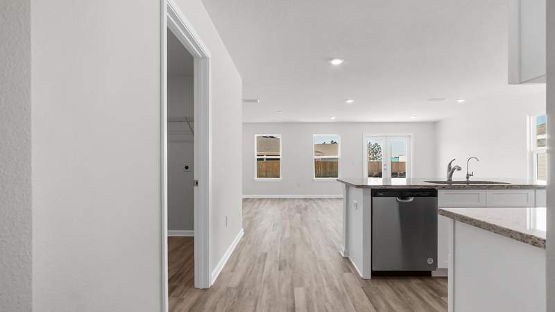 3 bedroom Detached Single Family at 155 Eunola Lane, Ashton Park Phase III, Freeport — photo 5