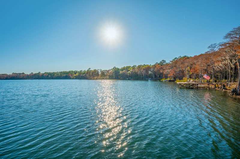 3 bedroom Detached Single Family at 516 Blue Pond Circle, Blue Cypress, Ponce De Leon — photo 1