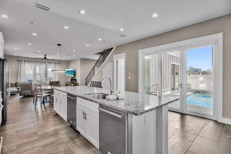 6 bedroom Detached Single Family at 106 St Simon Circle, Emerald Waters Village, Miramar Beach — photo 4