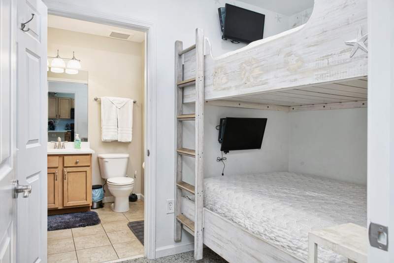 2 bedroom Condominium at 4207 Indian Bayou Trail #2111, The Palms Of Destin Resort & Conference, Destin — photo 5
