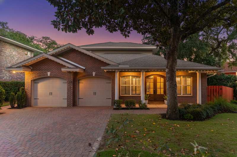 3 bedroom Detached Single Family at 16 Plantation Oaks Drive, Plantation Oaks Of Mary Esther S/D, Mary Esther — photo 1
