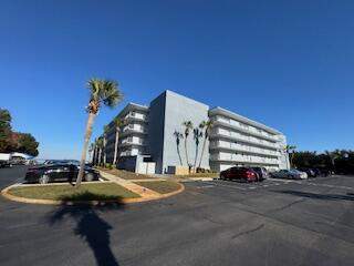 2 bedroom Condominium at 3857 Indian Trail #Unit 305, Century Park West, Destin — photo 3