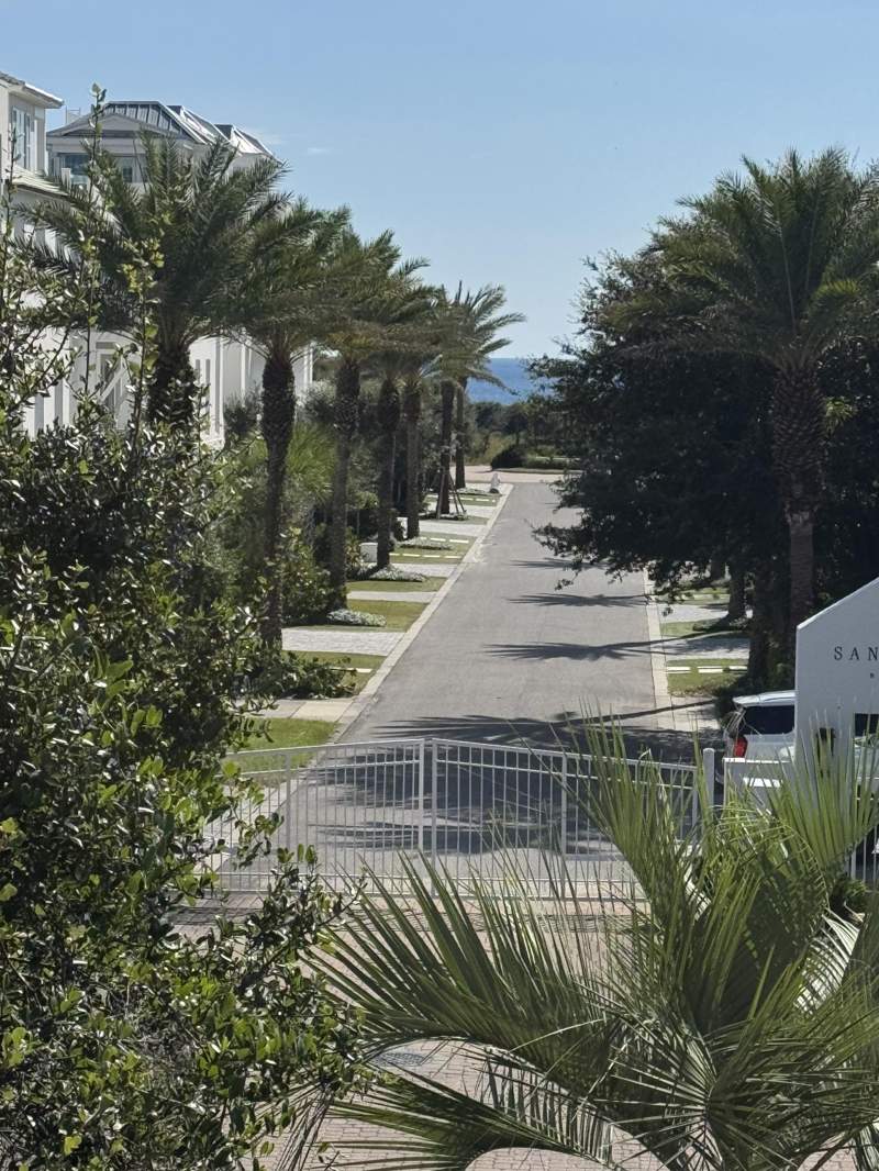 4 bedroom Detached Single Family at 6 E Trigger Trail, Seacrest Beach, Inlet Beach — photo 2