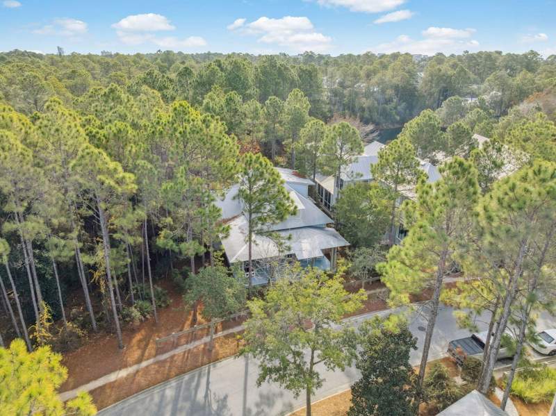 4 bedroom Detached Single Family at 277 Pine Needle Way, Watercolor, Santa Rosa Beach — photo 3