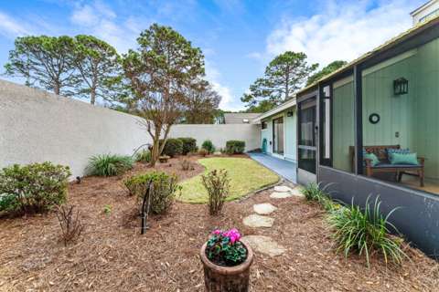 498 Linkside Drive, home for sale on Linkside Drive