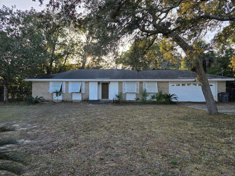 3 bedroom Detached Single Family at 403 James Avenue, Valparaiso Plat 16, Valparaiso — photo 1