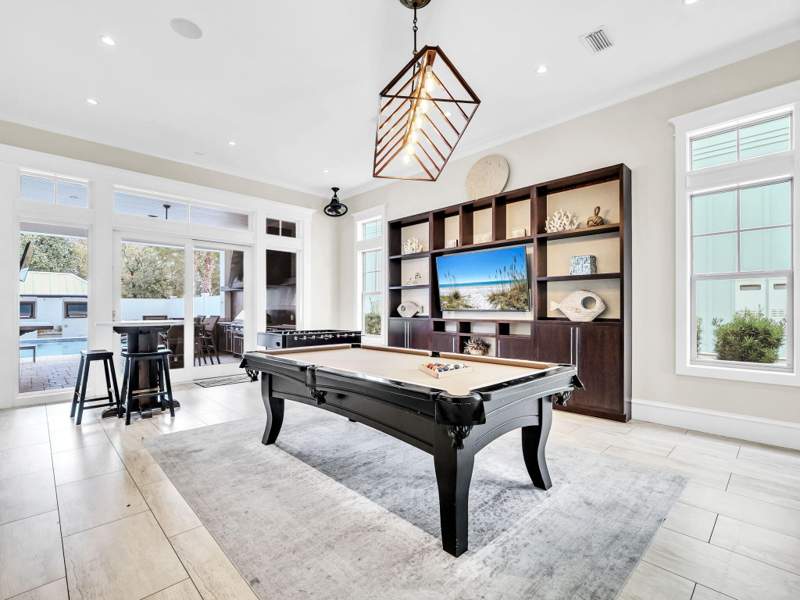 8 bedroom Detached Single Family at 71 Dolphin Street, Crystal Beach, Destin — photo 5