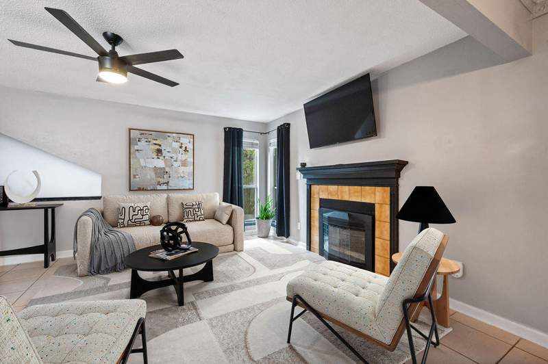 2 bedroom Condominium at 31 SE Park Circle #Unit 21, Park Place Condo, Fort Walton Beach — photo 2