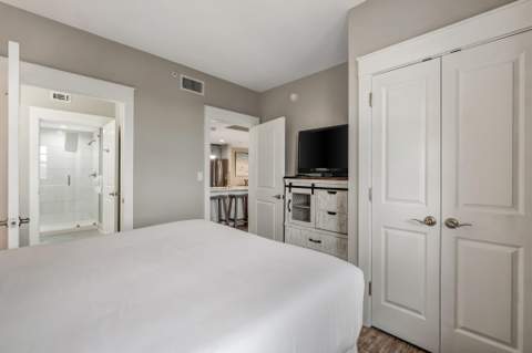 9100 Baytowne Wharf Blvd #558, Miramar Beach FL - photo 21 of 57