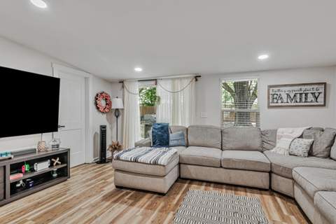 410 James Avenue, Valparaiso FL - photo 10 of 46