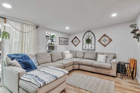 410 James Avenue, Valparaiso FL - photo 13 of 46