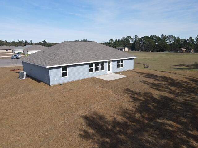 3 bedroom Detached Single Family at 6131 Buckshot Drive, Ashton View, Crestview — photo 4