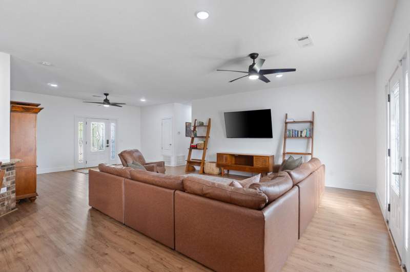4 bedroom Detached Single Family at 40 Hidden Lakes Trail, Hidden Lakes Estates, DeFuniak Springs — photo 5