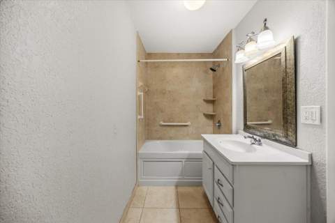 318 NW Oakland Circle, Fort Walton Beach FL - photo 19 of 30