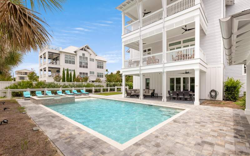 7 bedroom Detached Single Family at 3959 W County Hwy 30A, Gulfview Heights 1st Addn, Santa Rosa Beach — photo 2