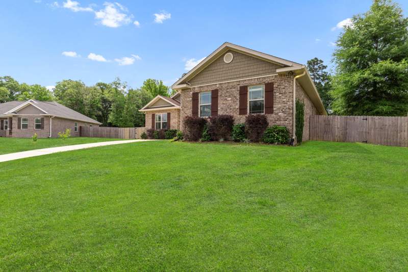 4 bedroom Detached Single Family at 6437 Amanda Court, Lake Arthur Estates, Crestview — photo 4