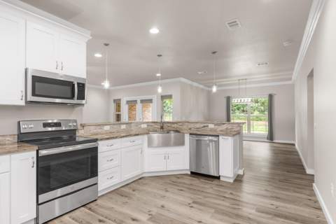 6437 Amanda Court, Crestview FL - photo 16 of 48