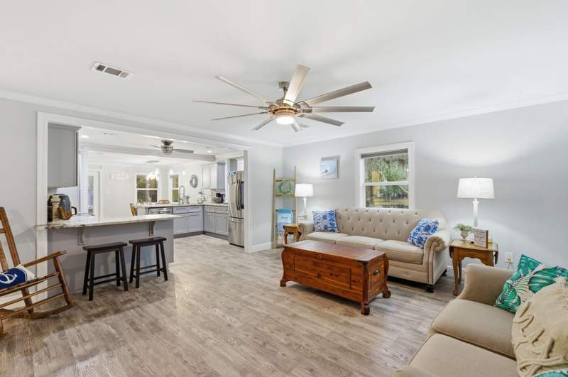 3 bedroom Detached Single Family at 85 Marsh Drive, Marshs, Freeport — photo 3