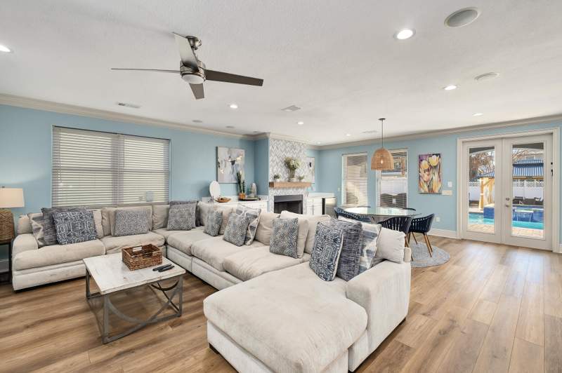 9 bedroom Detached Single Family at 92 Woodward Street, Crystal Beach, Destin — photo 3