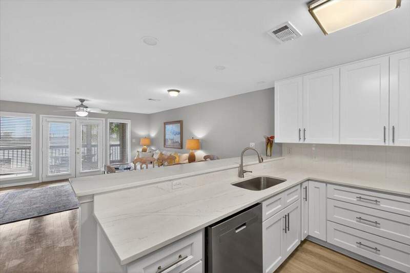 3 bedroom Condominium at 8 Stewart Lake Cove #Unit 293, Seascape Condo Ph 7C, Miramar Beach — photo 4