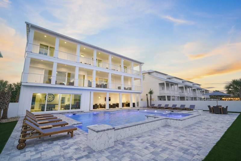 8 bedroom Detached Single Family at 212 Driftwood Road, Driftwood, Miramar Beach — photo 5